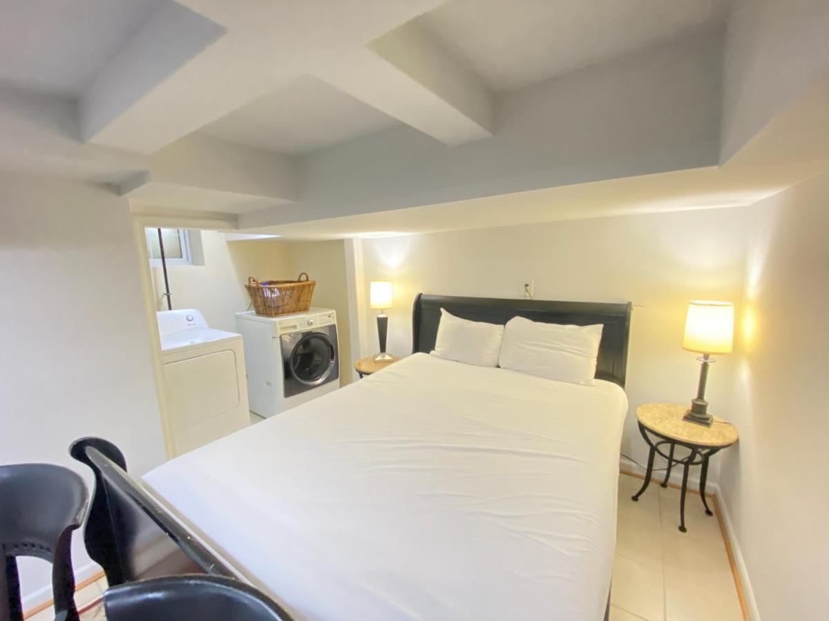 Comfy Basement Home 2 Bdrm1Den 3Queen Beds Washington Exteriör bild