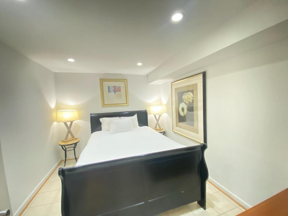 Comfy Basement Home 2 Bdrm1Den 3Queen Beds Washington Exteriör bild